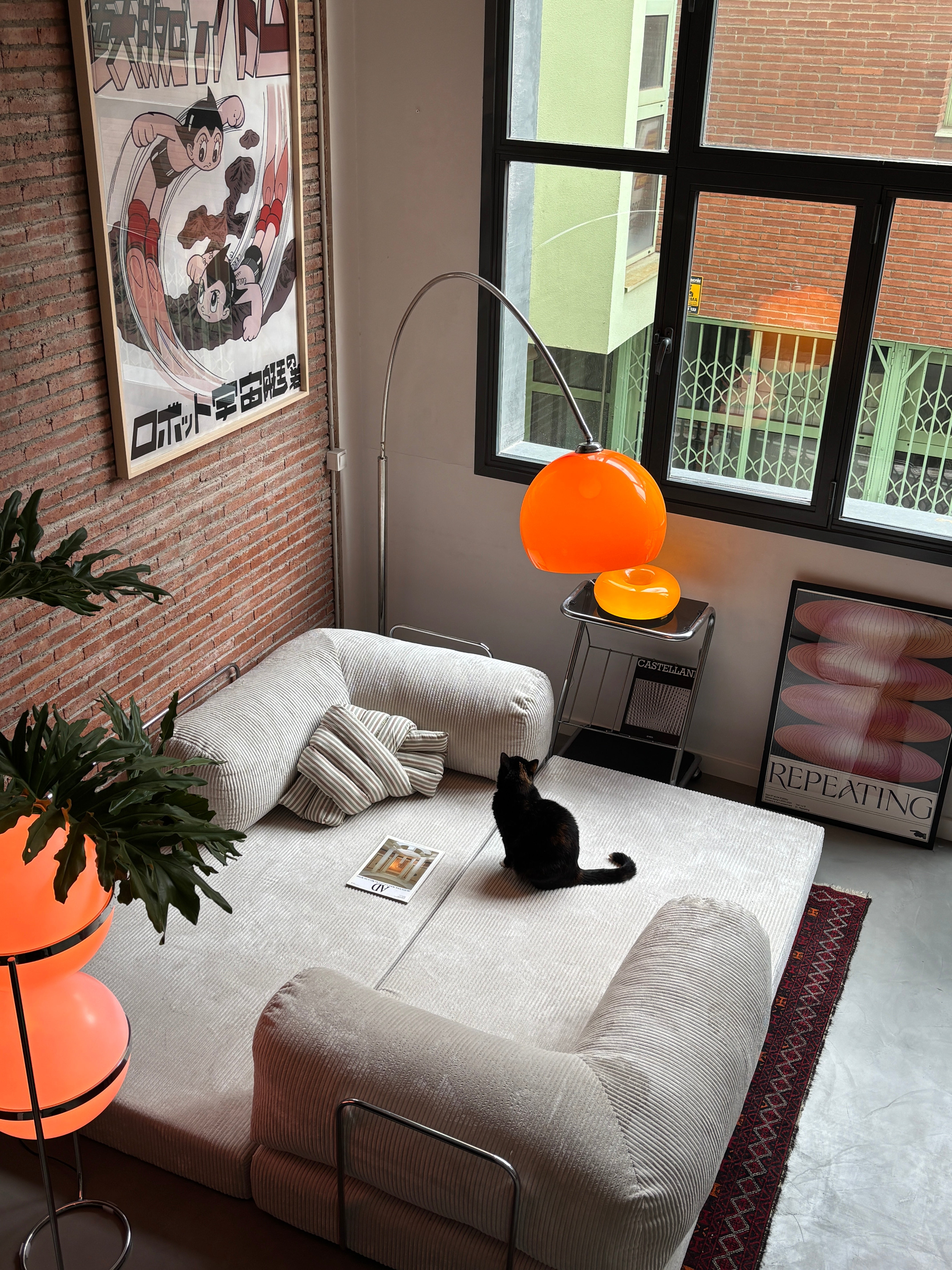 Pet-friendly sofas: How to choose a couch that survives paws, claws & everyday life